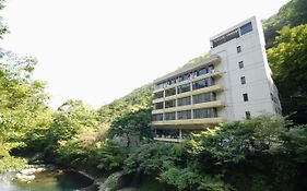ホテル 塔の沢キャトルセゾン  2*